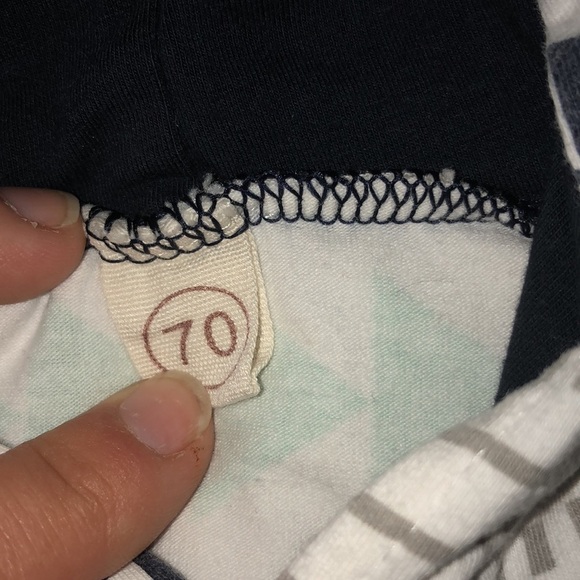 Infant teal blue and gray infant one piece Arrow print size 70 outdoor print​​​ - Picture 4 of 6